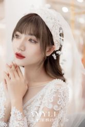 -艾米丽婚纱礼服