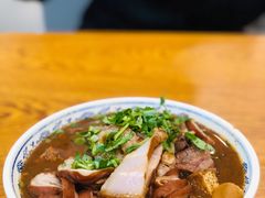 卤煮火烧-门框胡同百年卤煮(新街口店)