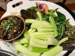 -苗阿哥酸汤牛肉火锅(体育场店)