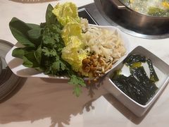 -喃喃椰·糟粕醋椰子鸡火锅(七堡花园店)