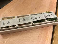 -樾餐厅泰式海鲜火锅(民歌湖店)
