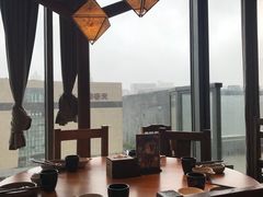 靠窗位-云海肴·汽锅鸡·云南菜(天山百盛优客店)