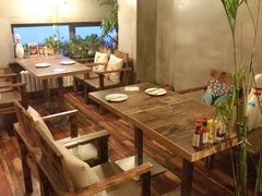 -HIGH FIVE哈福手工汉堡(桂林路店)