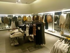 -ZARA(万达广场二七店)