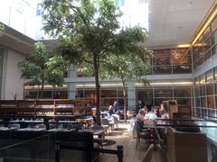 -乐蓬马歇百货公司(Rive Gauche)