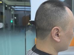 -首脑美发沙龙