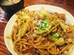 地狱肥牛炒乌冬-石屋料理(南京西路店)