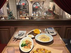 -玛格萝妮比萨屋(四平店)