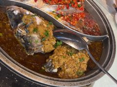 -阿瓦山寨·湘菜现炒·剁椒鱼头王(咸阳总店)