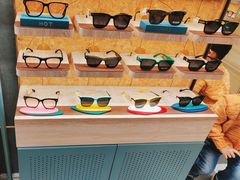 -MUJOSH木九十眼镜(月星环球港B1店)