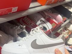 -NIKE北京赛特换季优惠店