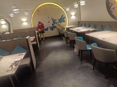 卡座-周渝食惦·酸菜鱼精致川菜(横岗店)