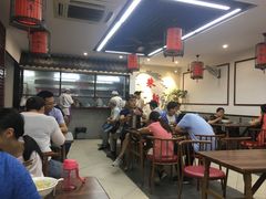 大堂-朱新年·苏式汤团·面点(北寺塔店)