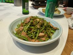 -红樱桃·欢乐餐厅(太原里店)