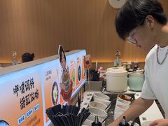 -呷哺呷哺(融创茂店)