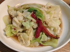 辣皮子炝莲白-纳鲁孜·新疆特色餐厅(上海悦荟广场店)