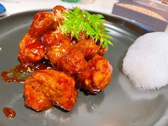 红酒泡沫牛仔粒-荟廷·晶萃(陆家嘴尚悦湾店)