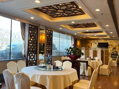 -顺峰海鲜酒楼(省府店)