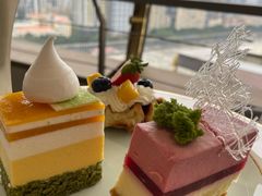-杏荟旋转餐厅(广州爱群店)