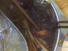 -何氏串串香火锅(翠亨店)