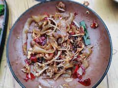 干炒牛河-花和尚·湘西小串烧烤(祈福店)