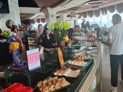 -荣誉国际酒店-云顶旋转餐厅