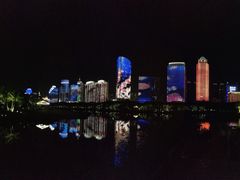-万绿园