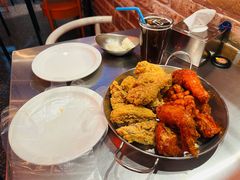 -BHC炸鸡(明洞总店)