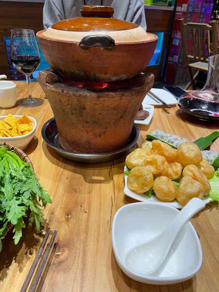 湾仔港式地摊打边炉.原味烧烤(威海首店)
