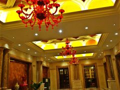 赌场正门门厅-岘港皇冠假日酒店