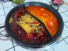 -重庆故事姊妹老火锅(财经学院店)