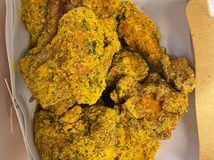 -BHC炸鸡(明洞总店)