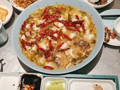 -姚姚酸菜鱼·金戈戈香港豉油鸡(喜荟城联名店)