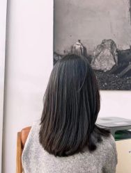 点击看大图 -容萨美业·美容美发