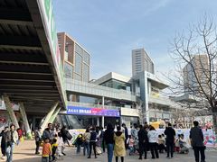 -百年港湾奥特莱斯(香炉礁店)