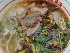 -小椒羊.羊肉粉 龙虾 羊肉串(新地旗舰店)