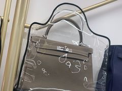 -包妃娘娘奢侈品工作室(海云轩公寓店)