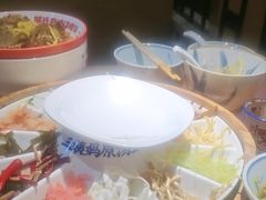 -怪噜范·老贵阳街头名小吃(鸿通城店)