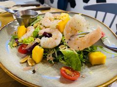 鲜柚芒果沙拉&nbsp;佐冰花酸梅酱-HELLO 27 意面·沙拉·帕尼尼