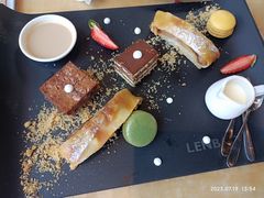 -LENBACH兰巴赫西餐啤酒坊(大连东港店)