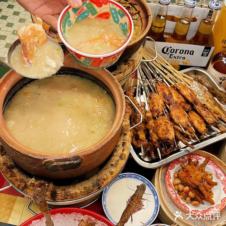 吃完港式药膳鸡煲,再回家泡个脚,属于年轻人的养生秘籍㊙️