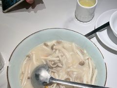 -首秀·四川料理(吾悦广场店)