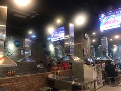 大堂-马路牙子烧烤音乐酒馆(望京店)