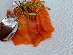 三文鱼温泉蛋配鱼子-Solo(衡山路店)