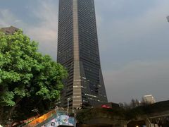 -广州中心皇冠假日酒店
