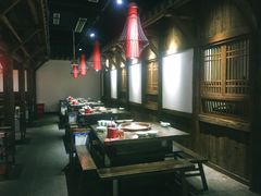 -红九格老火锅(三峡广场店)