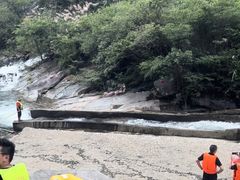-罗田大别山峡谷漂流