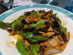 -海派美食·家宴海鲜青岛菜·石锅鲽鱼头(东方城店)