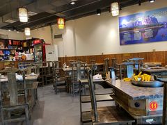 大堂-肖肖酸萝卜鱼火锅(总店)