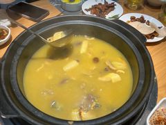 -一朵菌·野生菌探索家火锅(南亚店)